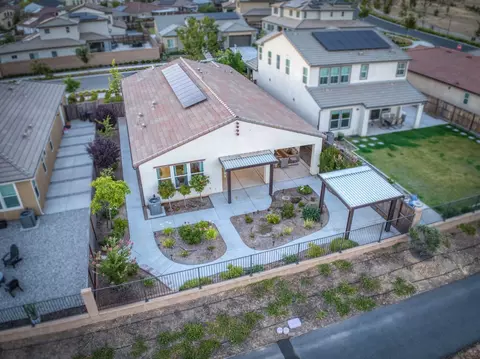 View/Area - 1010 Horizon Dr, Madera, CA 93636 photo 2 of 13