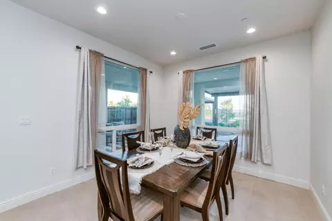 Dining - 1010 Horizon Dr, Madera, CA 93636 photo 1 of 1