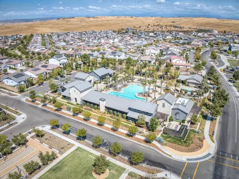 View/Area - 1010 Horizon Dr, Madera, CA 93636 photo 9 of 13