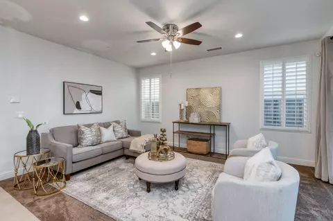 Living - 1010 Horizon Dr, Madera, CA 93636 photo 1 of 1