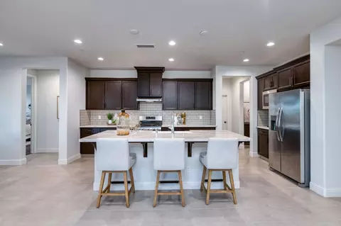 Kitchen - 1010 Horizon Dr, Madera, CA 93636 photo 1 of 5