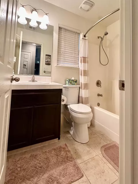 1271 Marc Ave, Fowler, CA 93625 photo 9