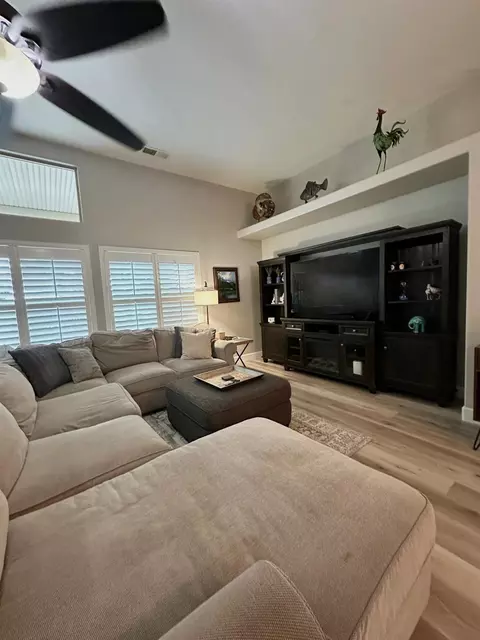 1271 Marc Ave, Fowler, CA 93625 photo 4