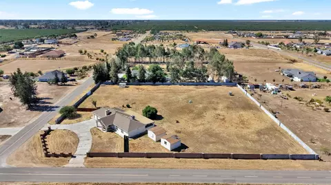 View/Area - 21466 Forest Glen Rd, Madera, CA 93638 photo 5 of 10