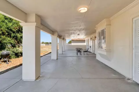 Exterior - 21466 Forest Glen Rd, Madera, CA 93638 photo 3 of 5