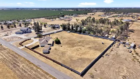 View/Area - 21466 Forest Glen Rd, Madera, CA 93638 photo 7 of 10