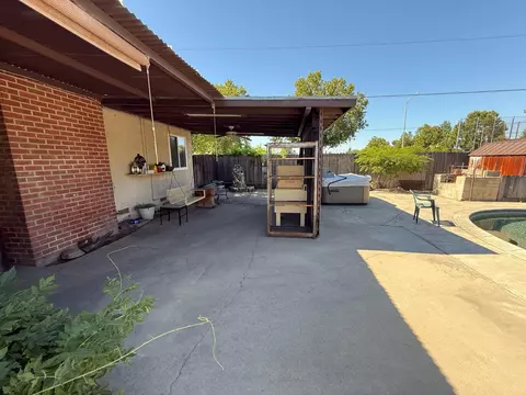 Exterior - 1164 Dewitt, Clovis, CA 93619 photo 5 of 8