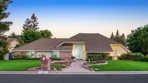 2903 W Cromwell Ave, Fresno, CA 93711