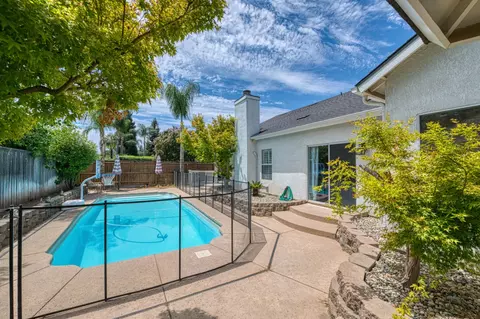 290 W Loyola Ave, Clovis, CA 93619 photo 38