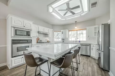 290 W Loyola Ave, Clovis, CA 93619 photo 11