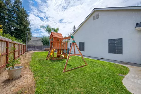 290 W Loyola Ave, Clovis, CA 93619 photo 42