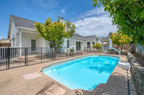 290 W Loyola Ave, Clovis, CA 93619 photo 33