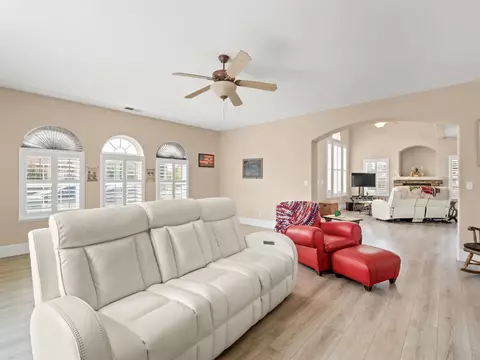 Living - 85 N Fairfax Ave, Clovis, CA 93612 photo 5 of 7