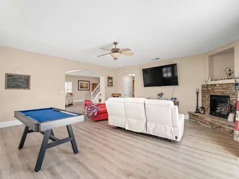 Living - 85 N Fairfax Ave, Clovis, CA 93612 photo 6 of 7