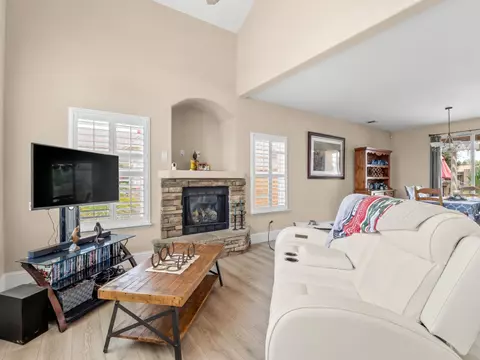 Living - 85 N Fairfax Ave, Clovis, CA 93612 photo 2 of 7