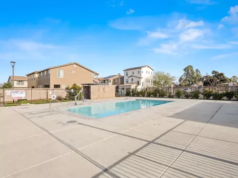 2569 Mustang Dr, Clovis, CA 93612 photo 46
