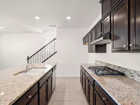 2569 Mustang Dr, Clovis, CA 93612 photo 11