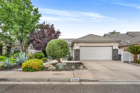 2596 E Plymouth Way, Fresno, CA 93720
