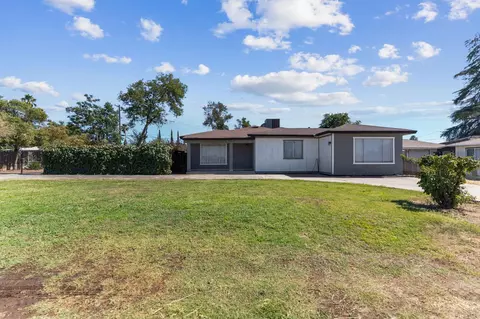 4683 W Hedges Ave, Fresno, CA 93722