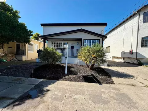 1327 NE Ward St, Berkeley, CA 94702 photo 1