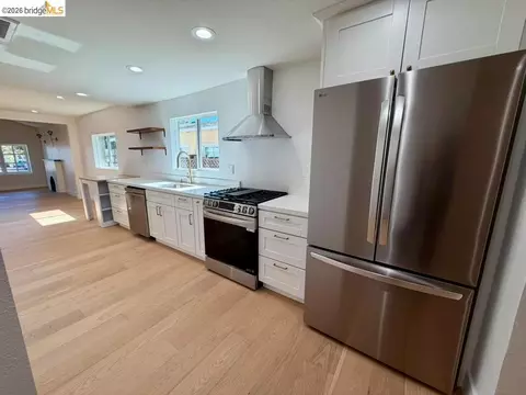 1327 NE Ward St, Berkeley, CA 94702 photo 6