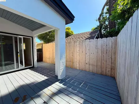 1327 NE Ward St, Berkeley, CA 94702 photo 8