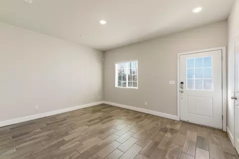 2715 Las Rosas Ave, Clovis, CA 93619 photo 15