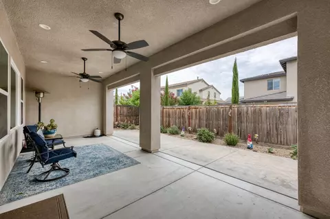 Exterior - 768 Overstone Ave, Madera, CA 93636 photo 7 of 14