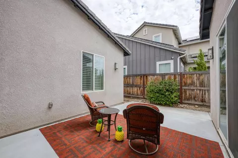 Exterior - 768 Overstone Ave, Madera, CA 93636 photo 12 of 14