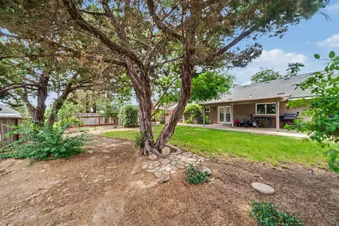 Exterior - 36400 Avenue 12, Madera, CA 93636 photo 5 of 7