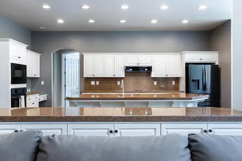 Kitchen - 356 Richmond Ave, Clovis, CA 93619 photo 1 of 6