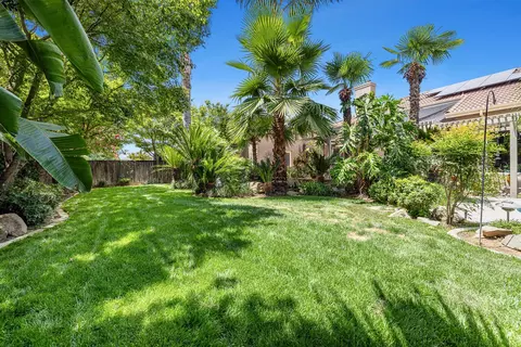 Exterior - 356 Richmond Ave, Clovis, CA 93619 photo 10 of 19