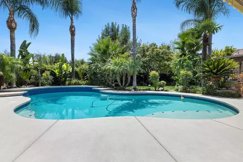 Exterior - 356 Richmond Ave, Clovis, CA 93619 photo 15 of 19