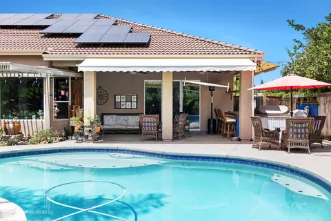 Exterior - 356 Richmond Ave, Clovis, CA 93619 photo 17 of 19