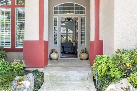 Entry Way - 356 Richmond Ave, Clovis, CA 93619 photo 1 of 7