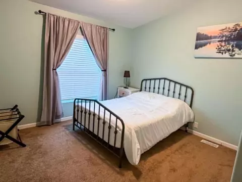 Bedroom - 39950 Millwood Rd, Dunlap, CA 93621 photo 4 of 6