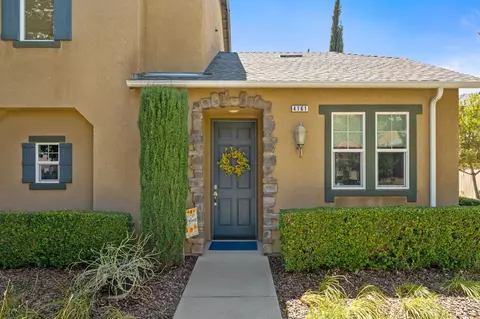 4161 Harlan Ranch Blvd, Clovis, CA 93619 photo 2