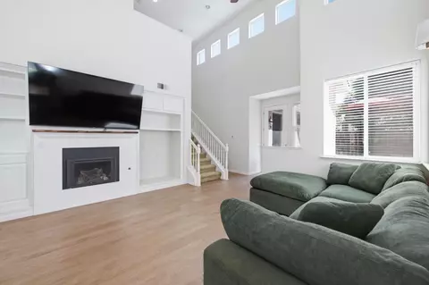 Living - 26 W Siena Ln, Clovis, CA 93619 photo 3 of 5