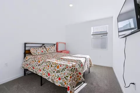Bedroom - 1164 Granite Dr W, Madera, CA 93636 photo 5 of 8