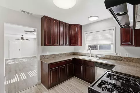 2940 Walnut Ave, Carmichael, CA 95608 photo 9