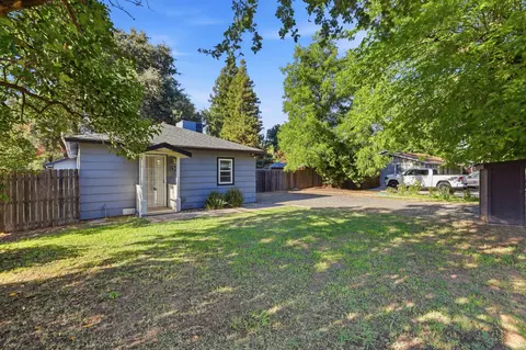2940 Walnut Ave, Carmichael, CA 95608 photo 2