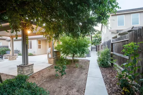 739 Hermosa Ave, Clovis, CA 93619 photo 18
