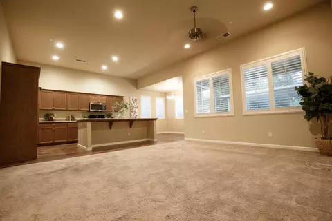 739 Hermosa Ave, Clovis, CA 93619 photo 6