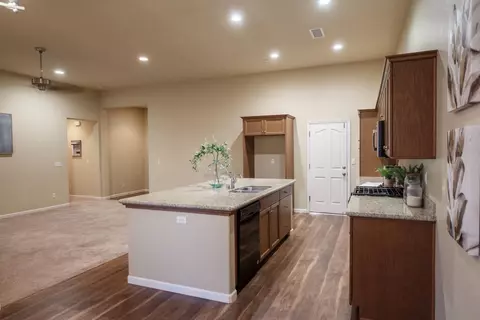 739 Hermosa Ave, Clovis, CA 93619 photo 5