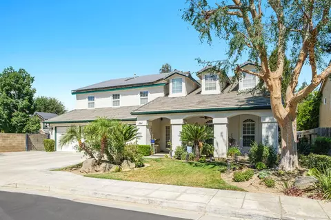 Exterior - 741 N Oxford Ave, Clovis, CA 93611 photo 2 of 7