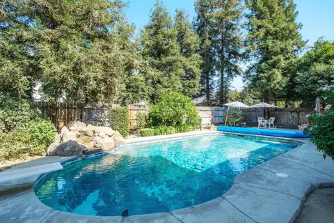 741 N Oxford Ave, Clovis, CA 93611 photo 5