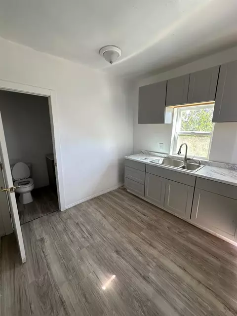 236 E St, Fresno, CA 93706 photo 30