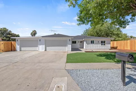 4625 N Holt Ave, Fresno, CA 93705