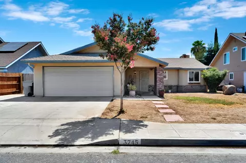 3745 Sunnyside Ave, Clovis, CA 93611 photo 1