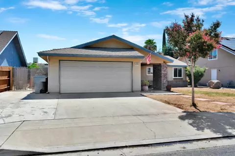 3745 Sunnyside Ave, Clovis, CA 93611 photo 3
